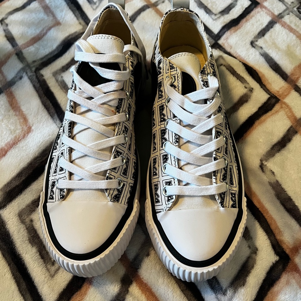 PLIMSOLL PLATFORM LO
PRINTED CANVAS